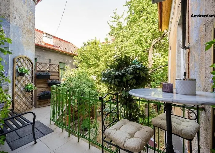 Amsterdam Vintage Industrial Style